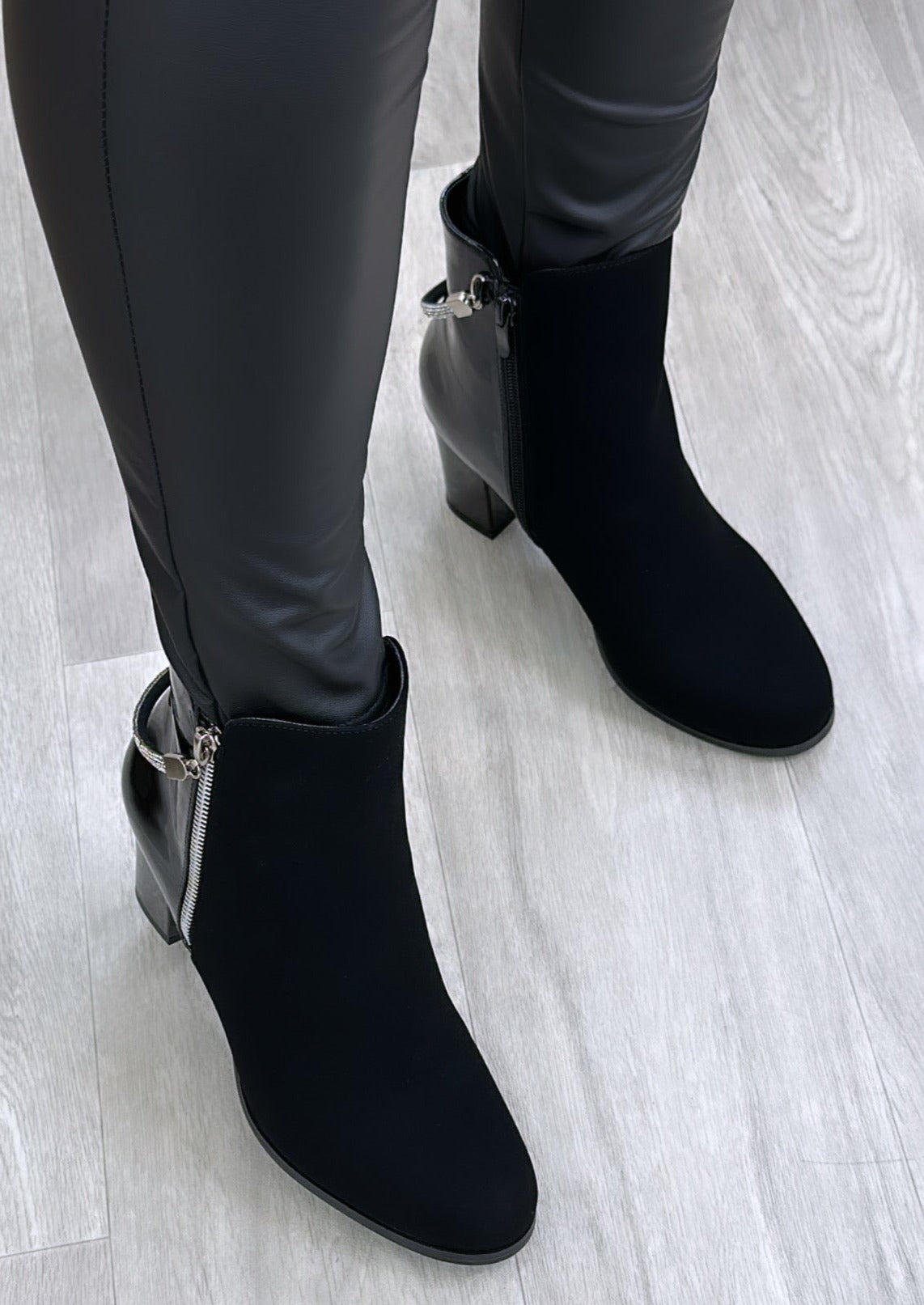 Melary Black Side Zip Boots