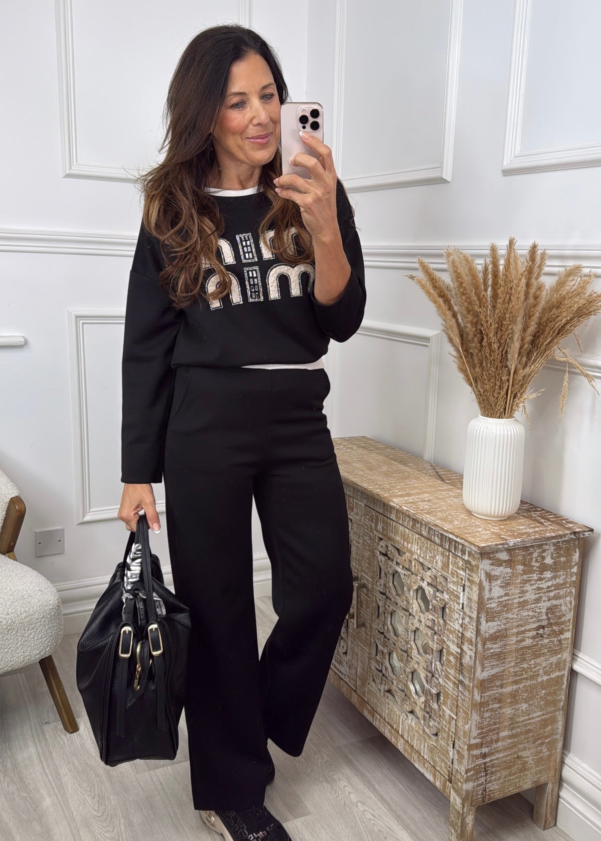 Blaithin Black Lounge Set