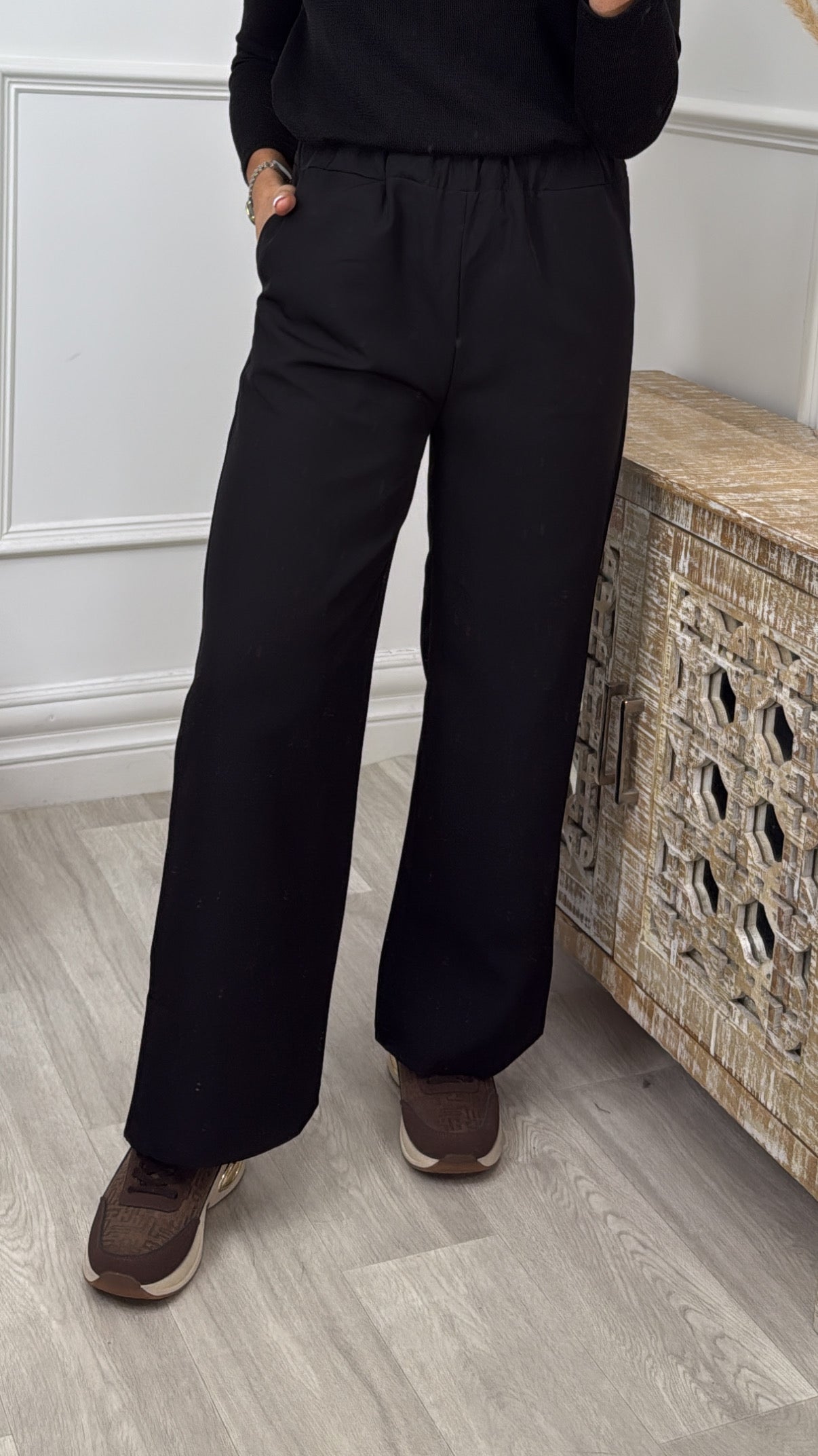 Alyssa Black Wide Leg Trousers