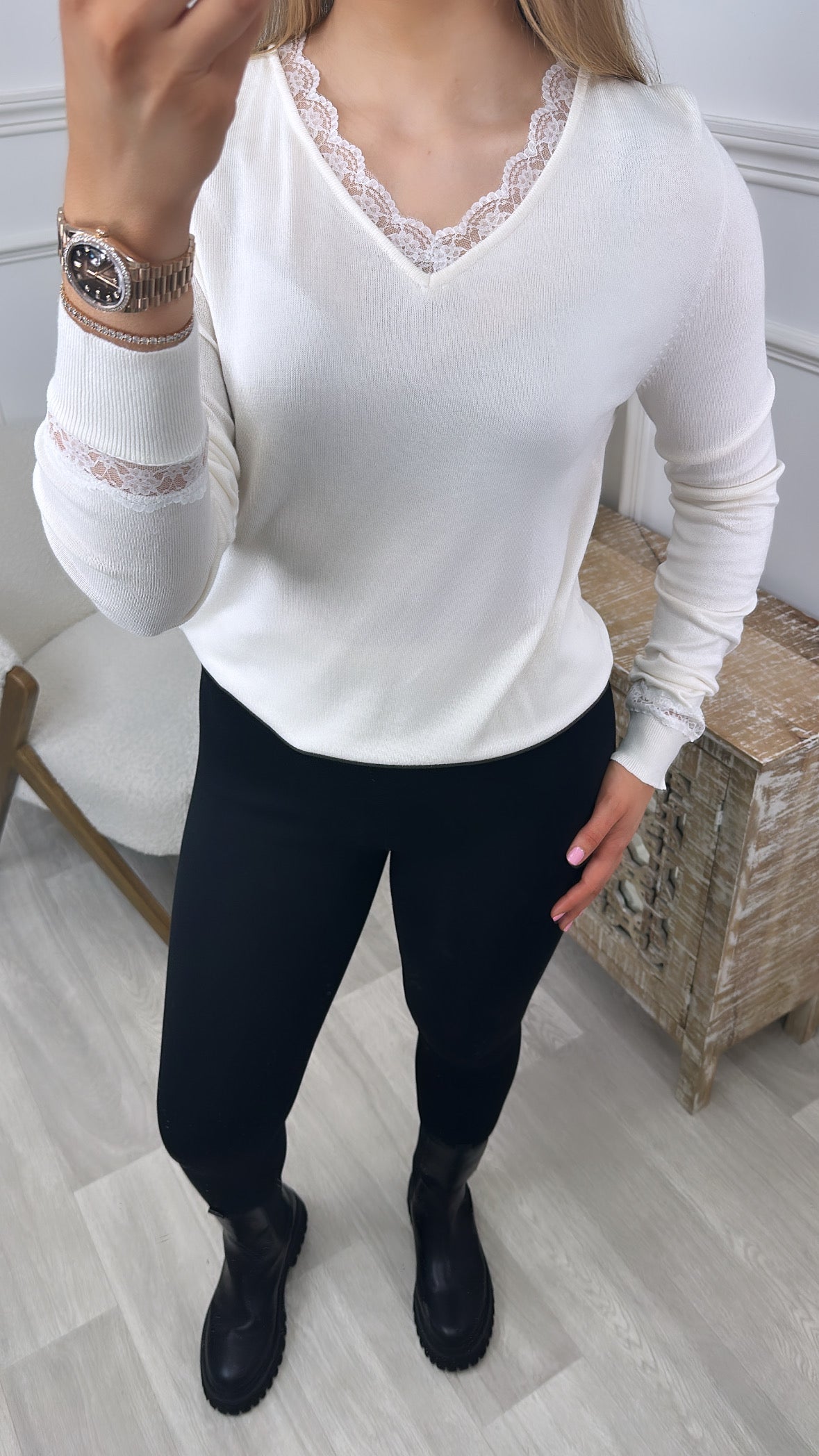 Antonella Offwhite Lace Detail Pullover