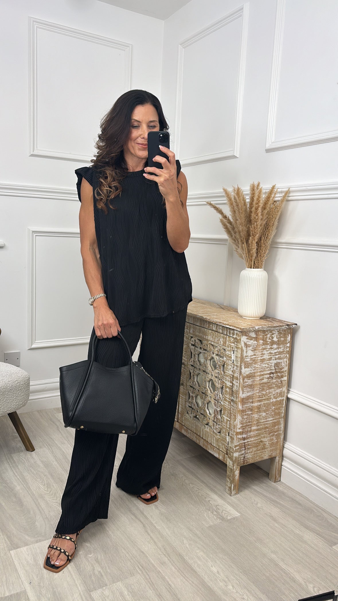 Janice Black Textured Set