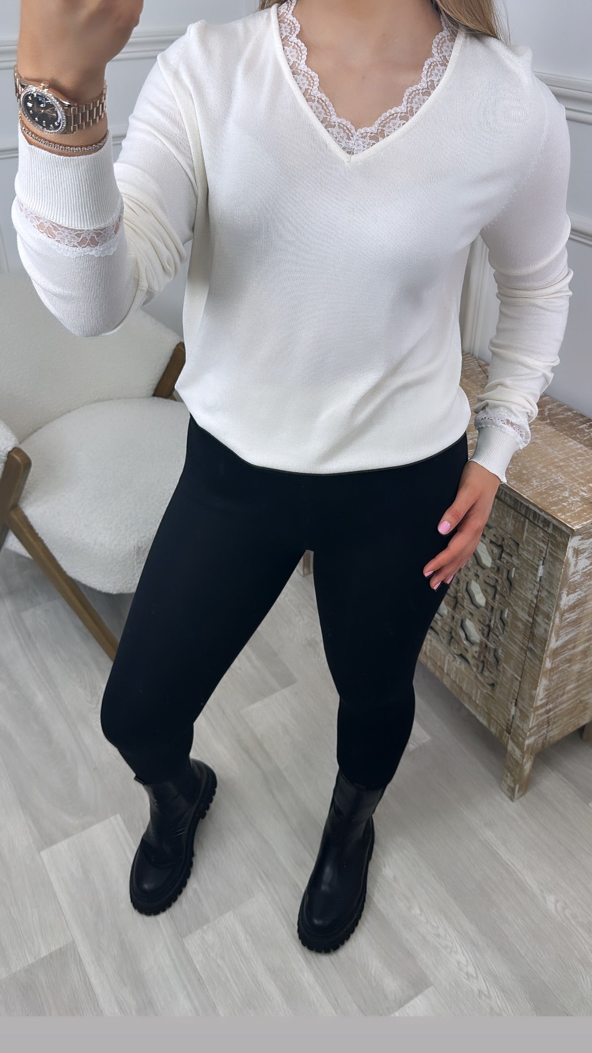 Antonella Offwhite Lace Detail Pullover