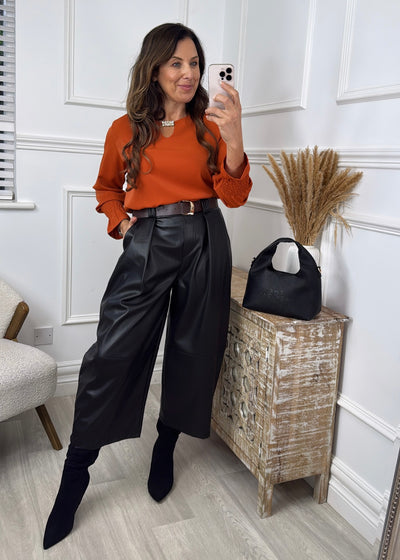 Kelly Rust Diamond Clasp Long Sleeve Top
