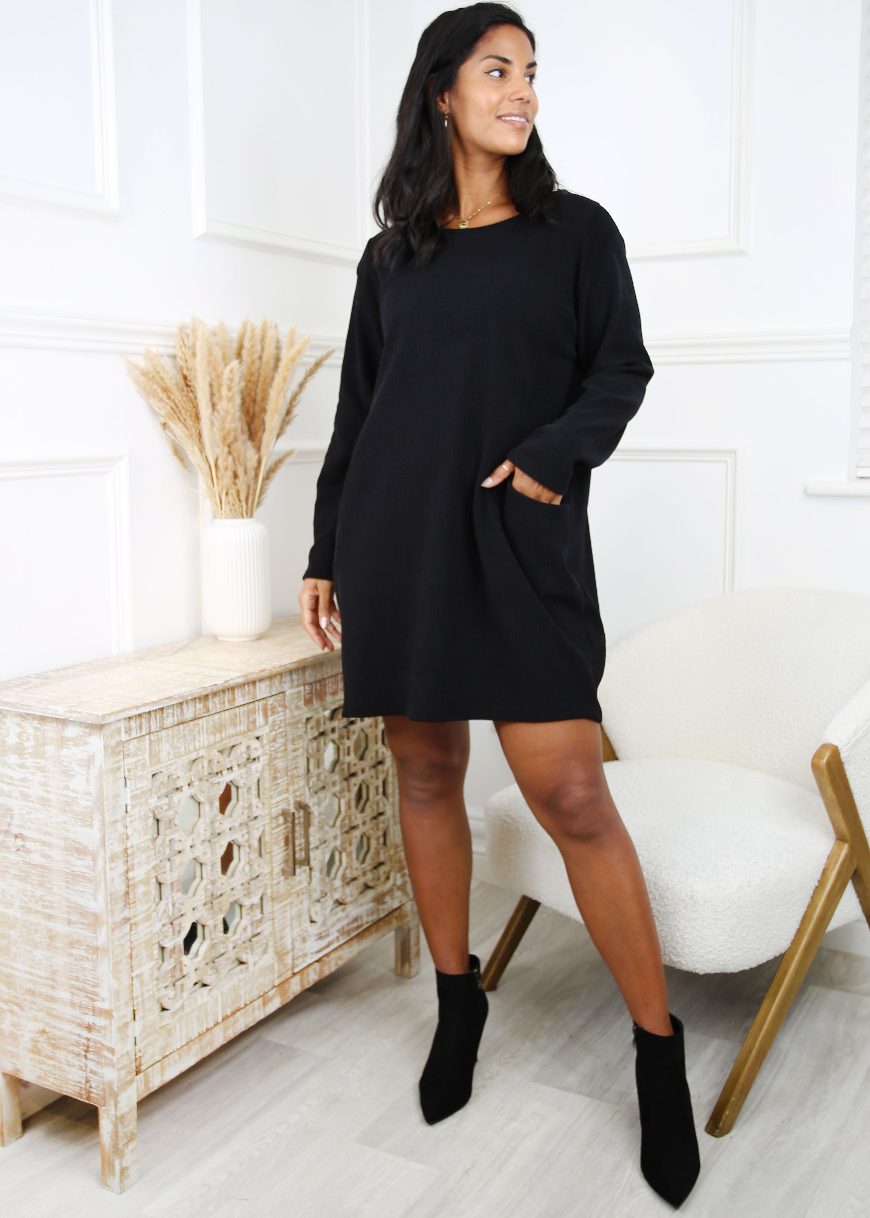 Ivy Black Textured Shift Dress