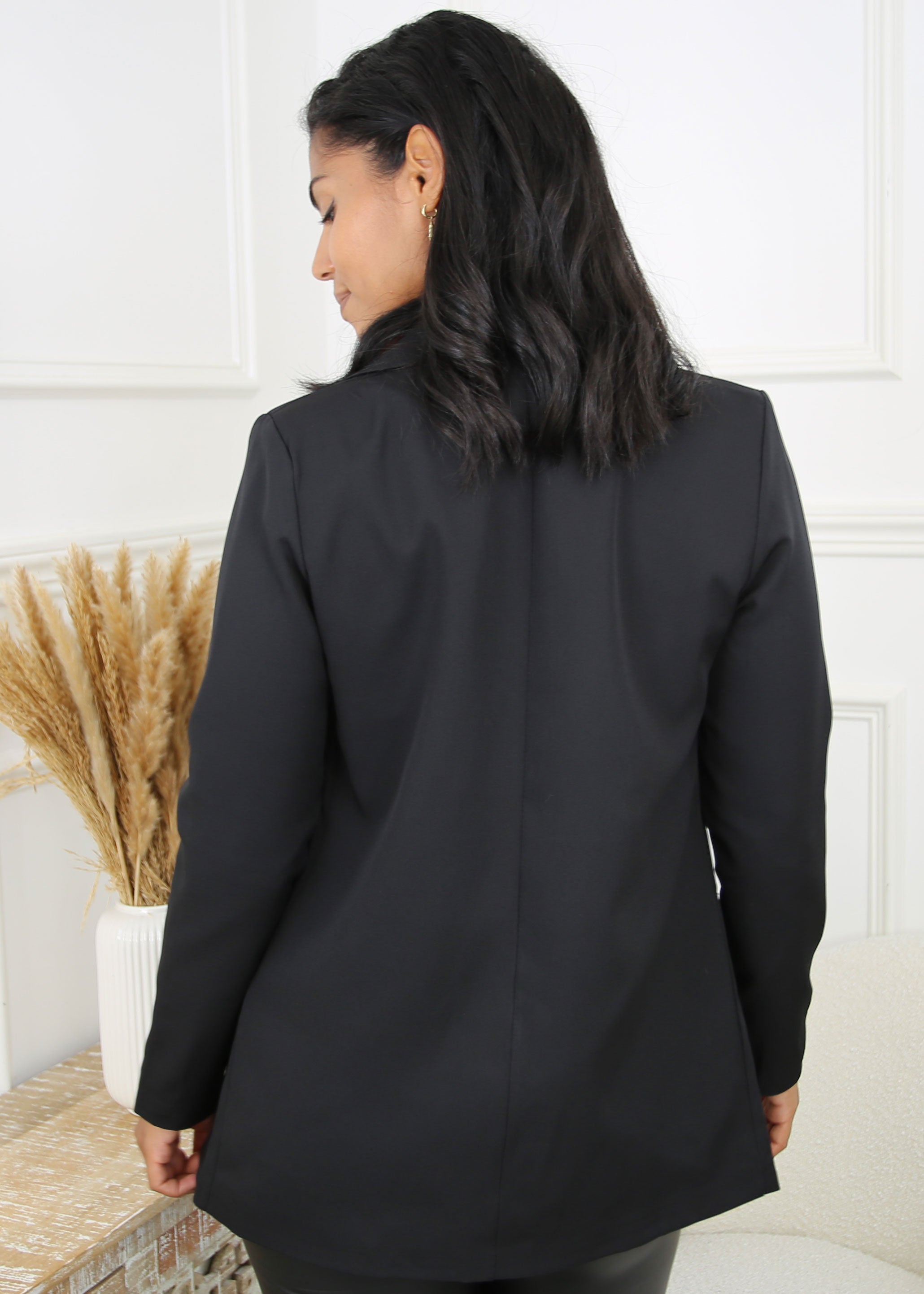 Lora Black Single Breasted Blazer