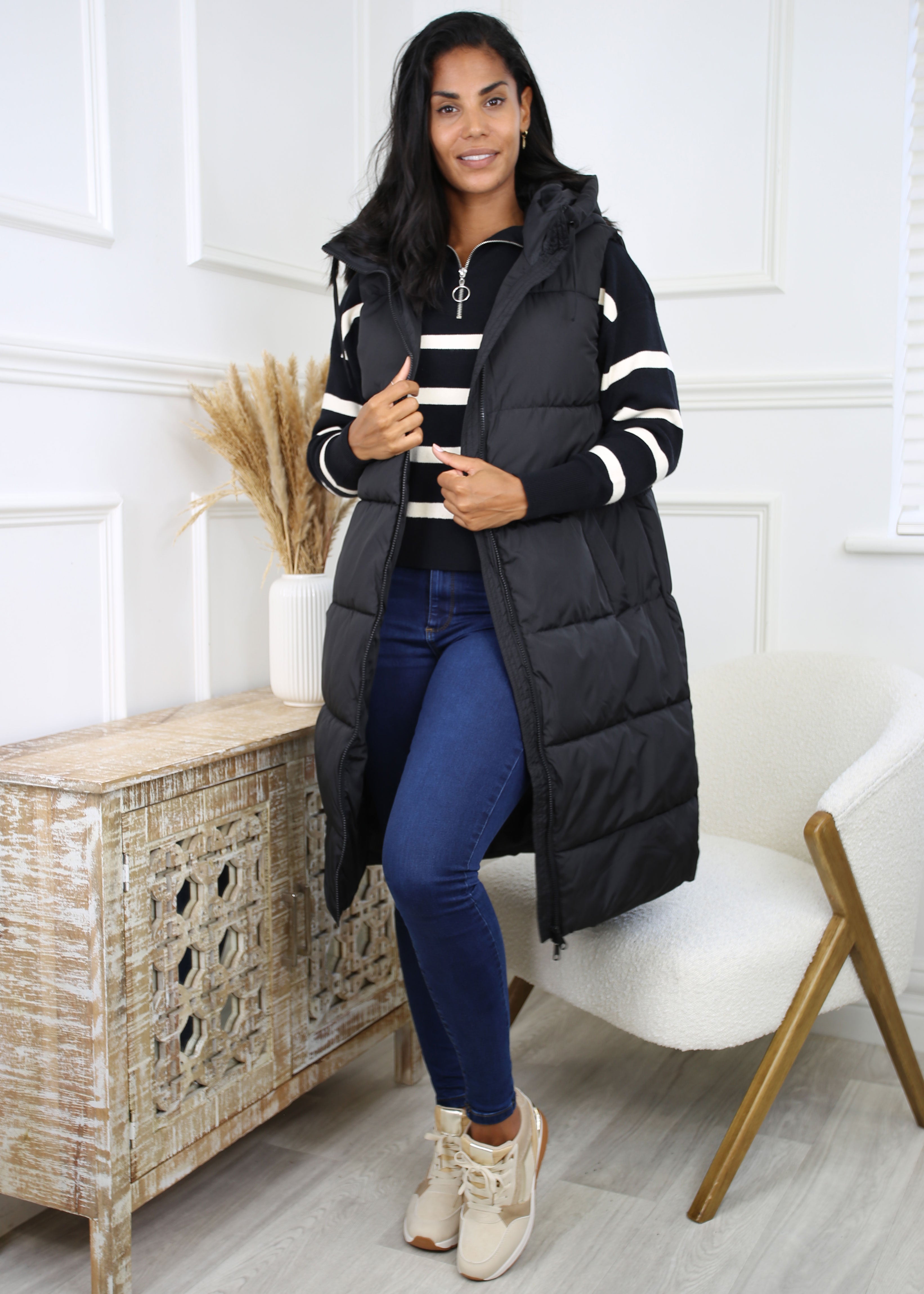 Ligaane Black High Neck Gilet