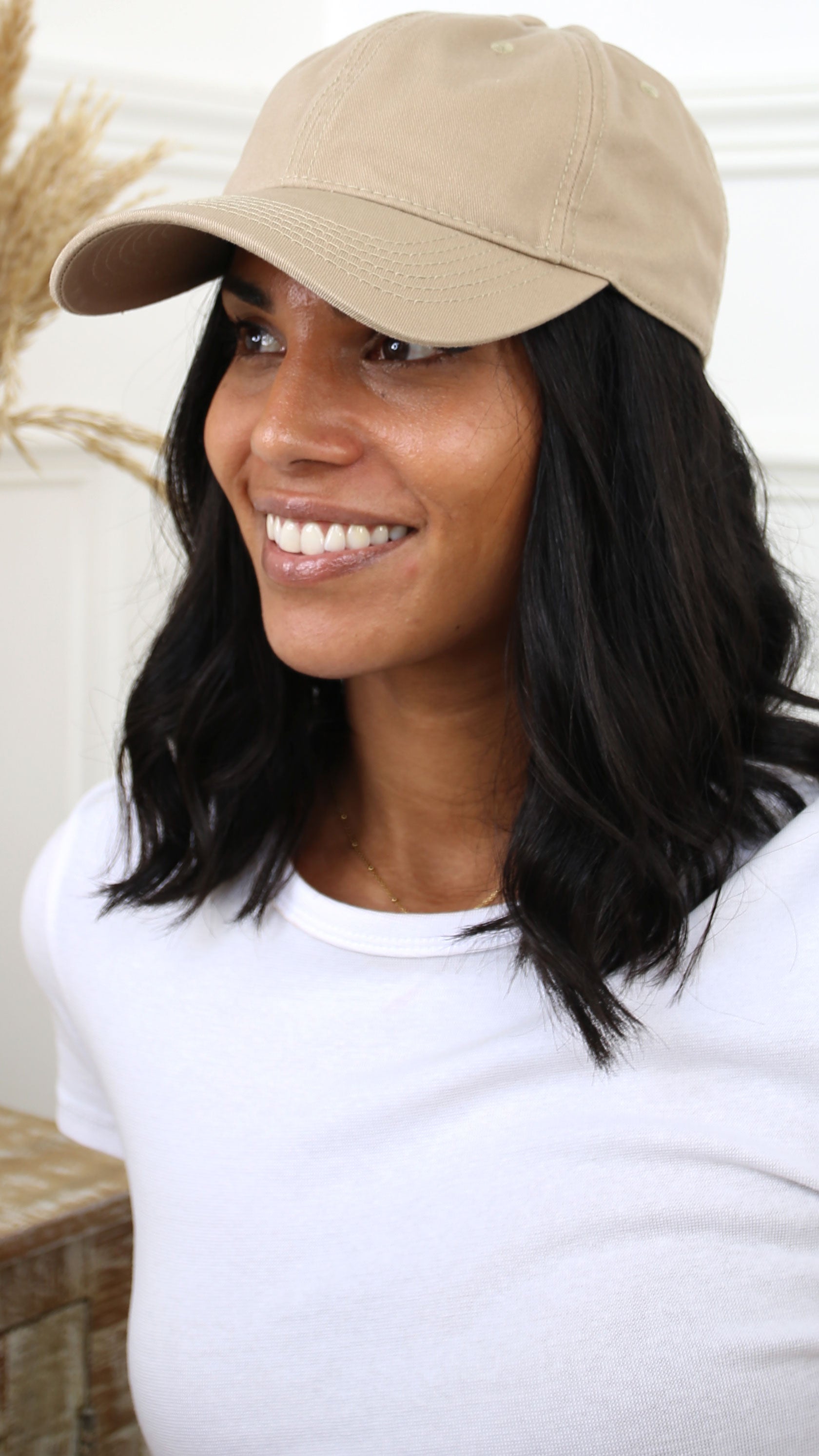 Shakira Beige Baseball Cap