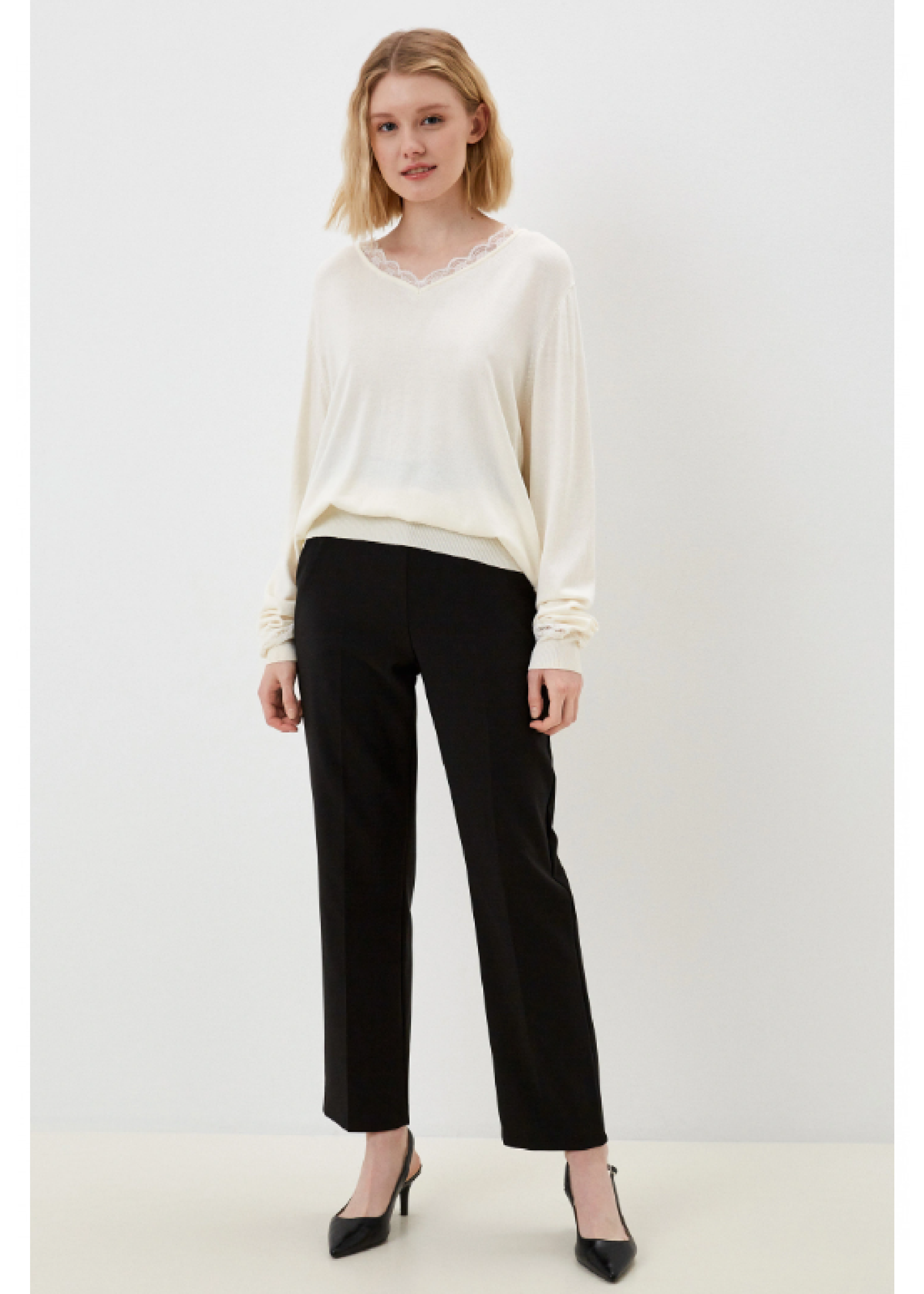 Antonella Offwhite Lace Detail Pullover