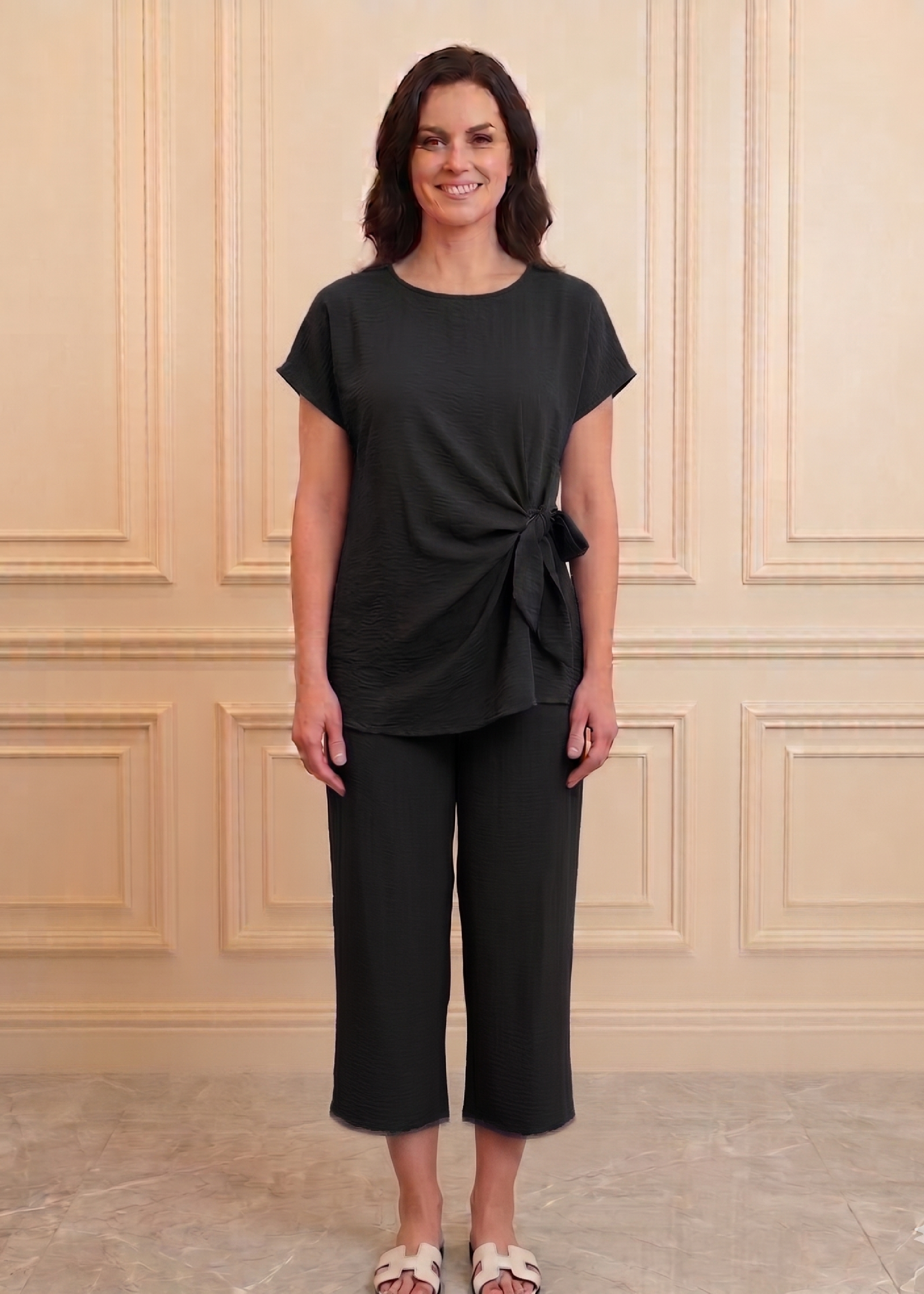 Hilary Black Side Knot Set