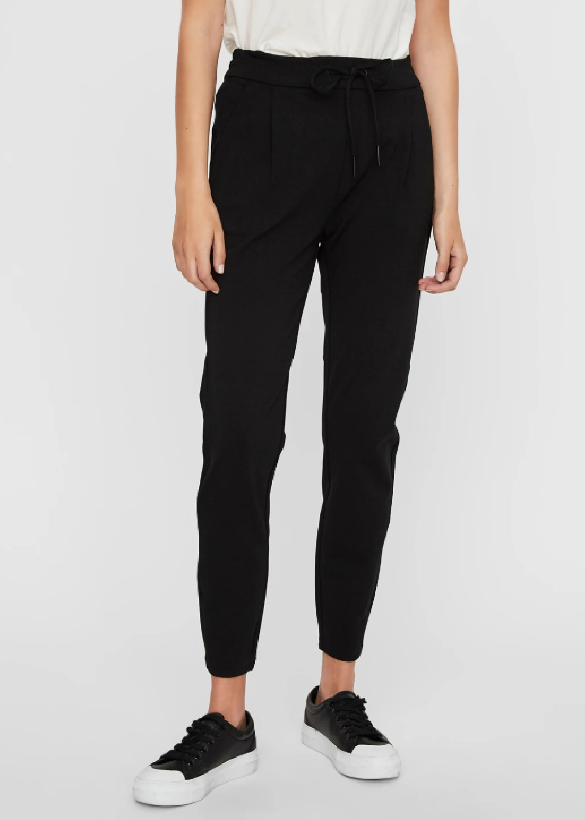 Eva Black Mid Rise Pants