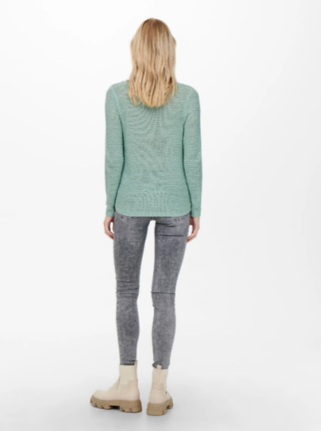 Geena Harbor Grey Textured Pullover