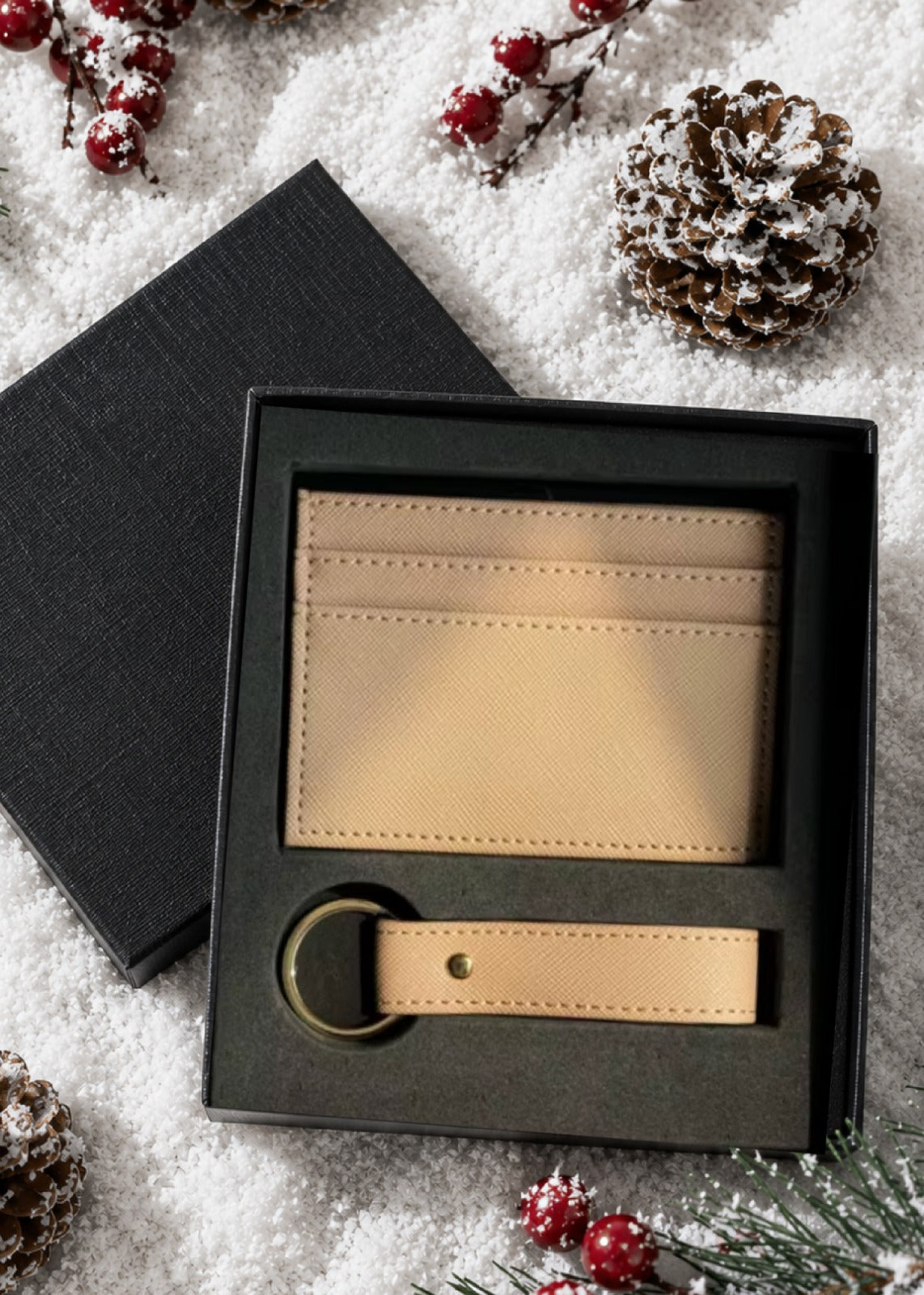Card Holder & Keyring Gift Set Cream