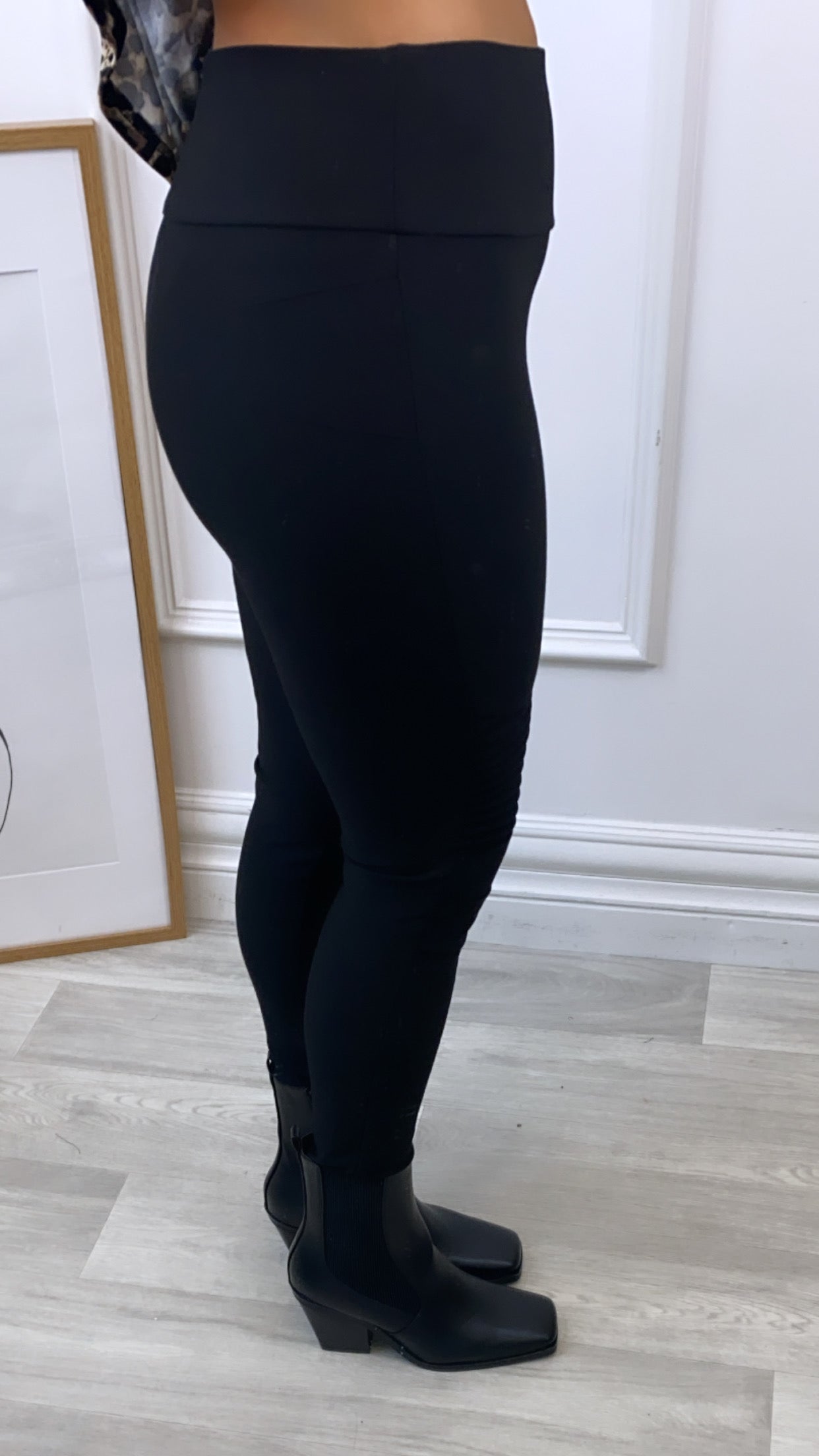 Ariel Black Stitched Leggings