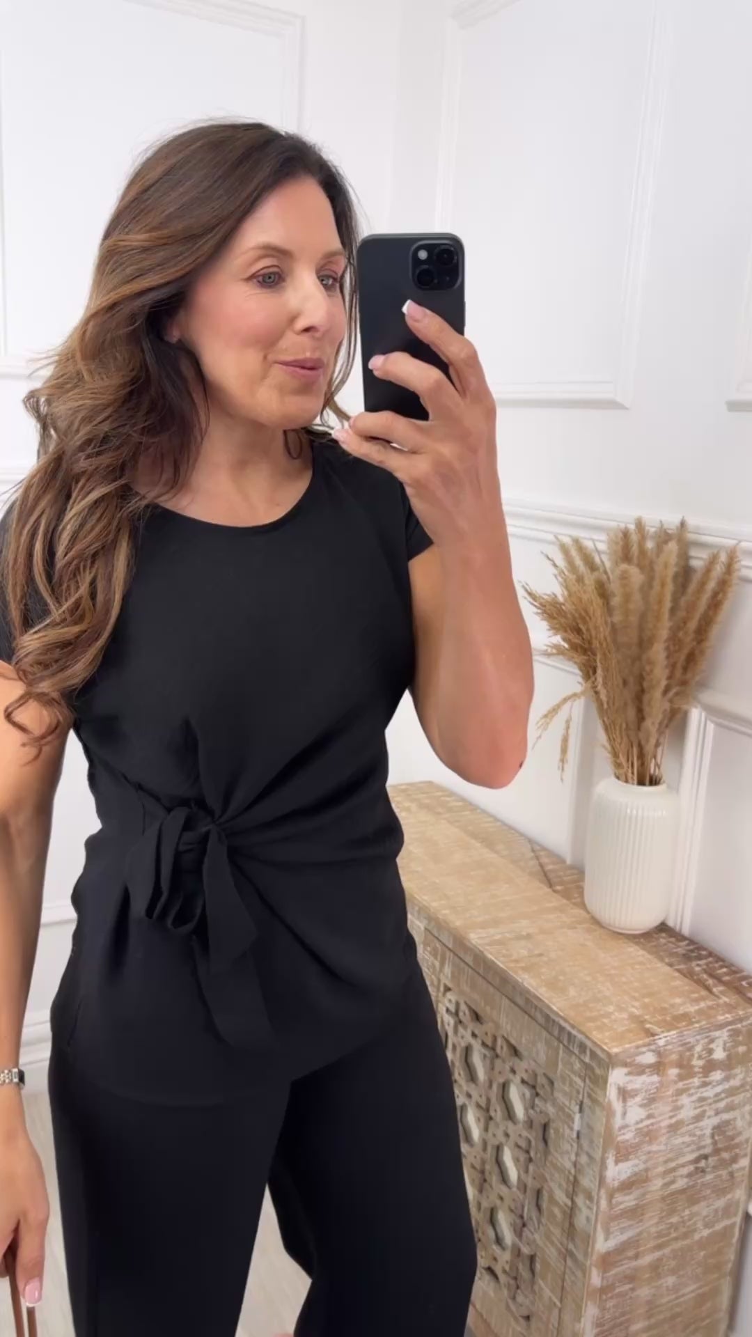 Hilary Black Side Knot Set