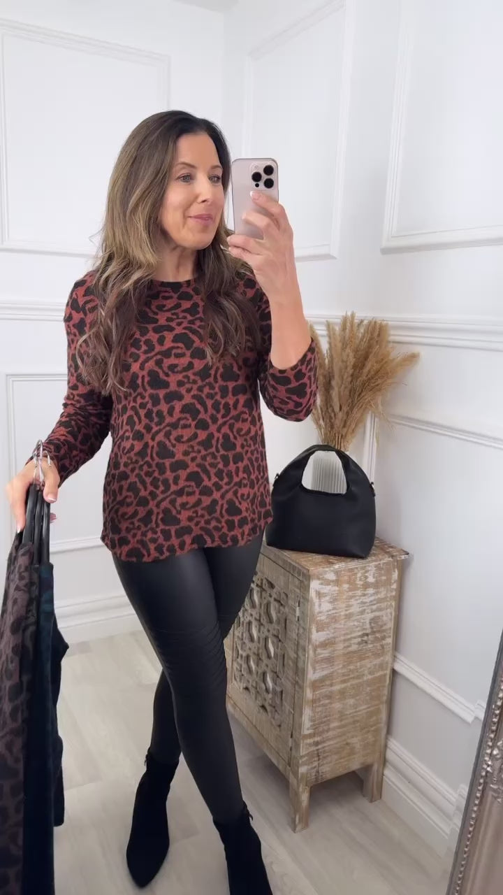 Darleen Rust Leopard Soft Top