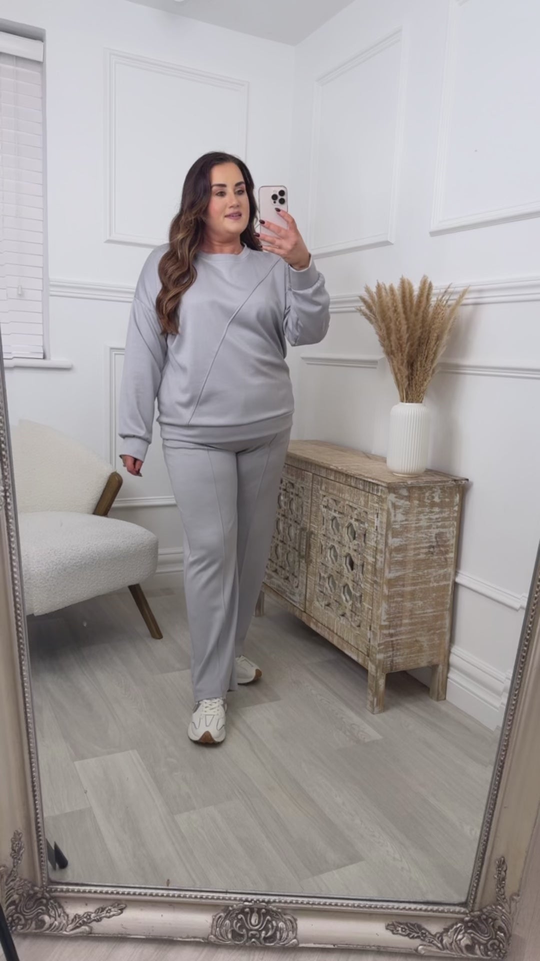 Lourdes Grey Seam Detail Set