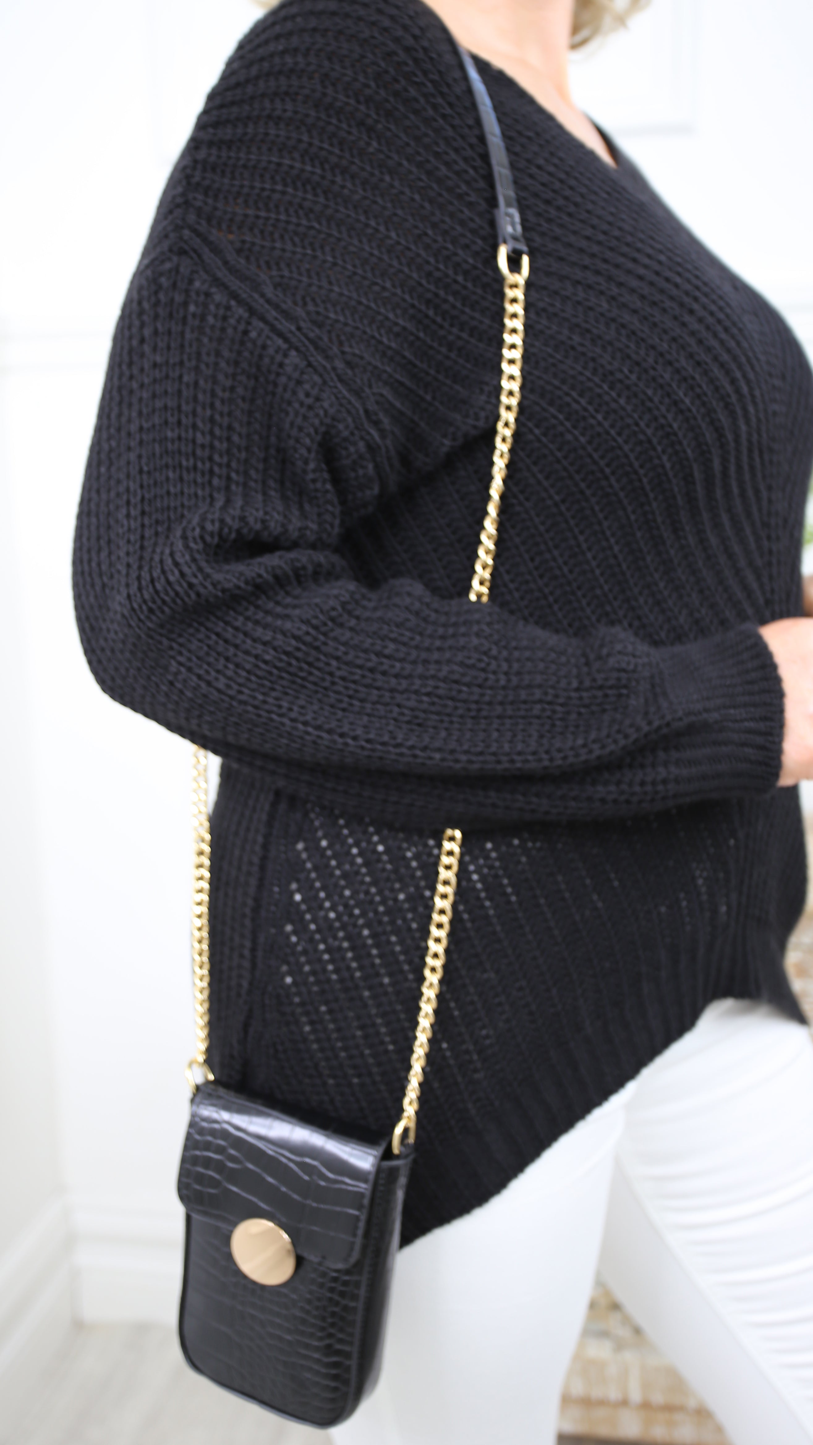 Laura Gold Chain Phone Pouch
