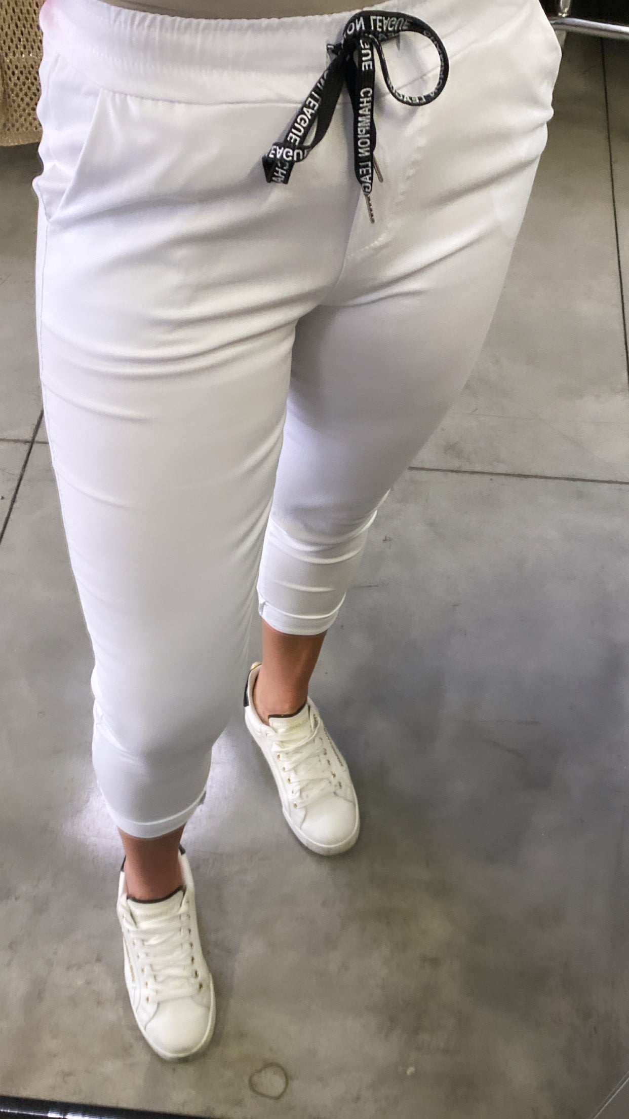 Loreta White Ankle Grazer Joggers