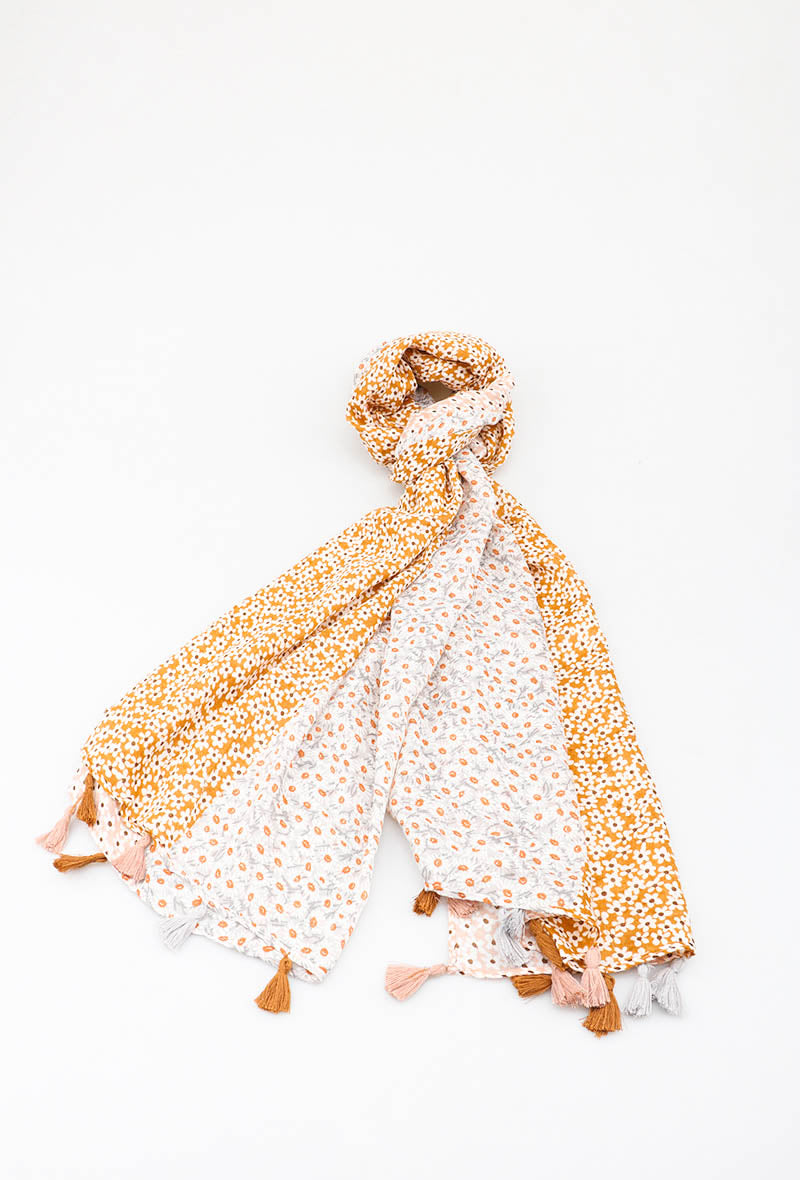 Doreen Beige Daisy Print Scarf